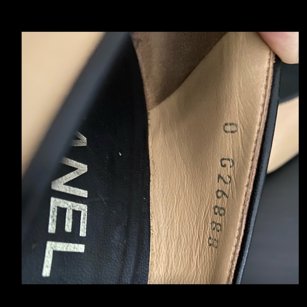 CHANEL Black and Tan Heels - Picture 6 of 15